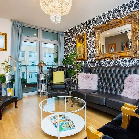 Unique & Welcoming 2Bd Flat In Limehouse Apartment London Exterior photo