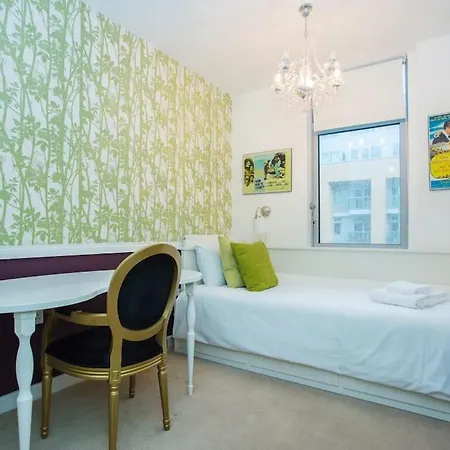 Unique & Welcoming 2Bd Flat In Limehouse Apartment London Exterior photo